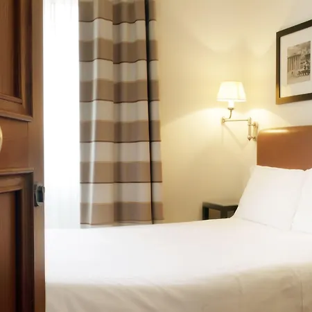 Hotel Santa Chiara 3*