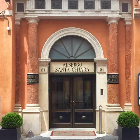 فندق Santa Chiara 3*