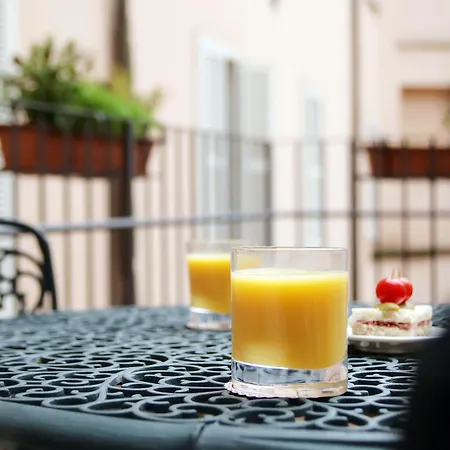 ホテル アルベルゴ サンタ キアーラ ローマ