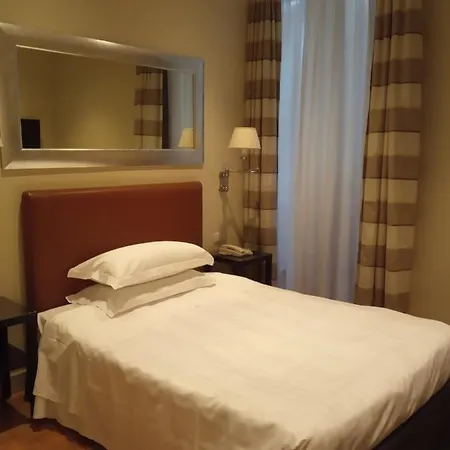 Szálloda Santa Chiara 3*